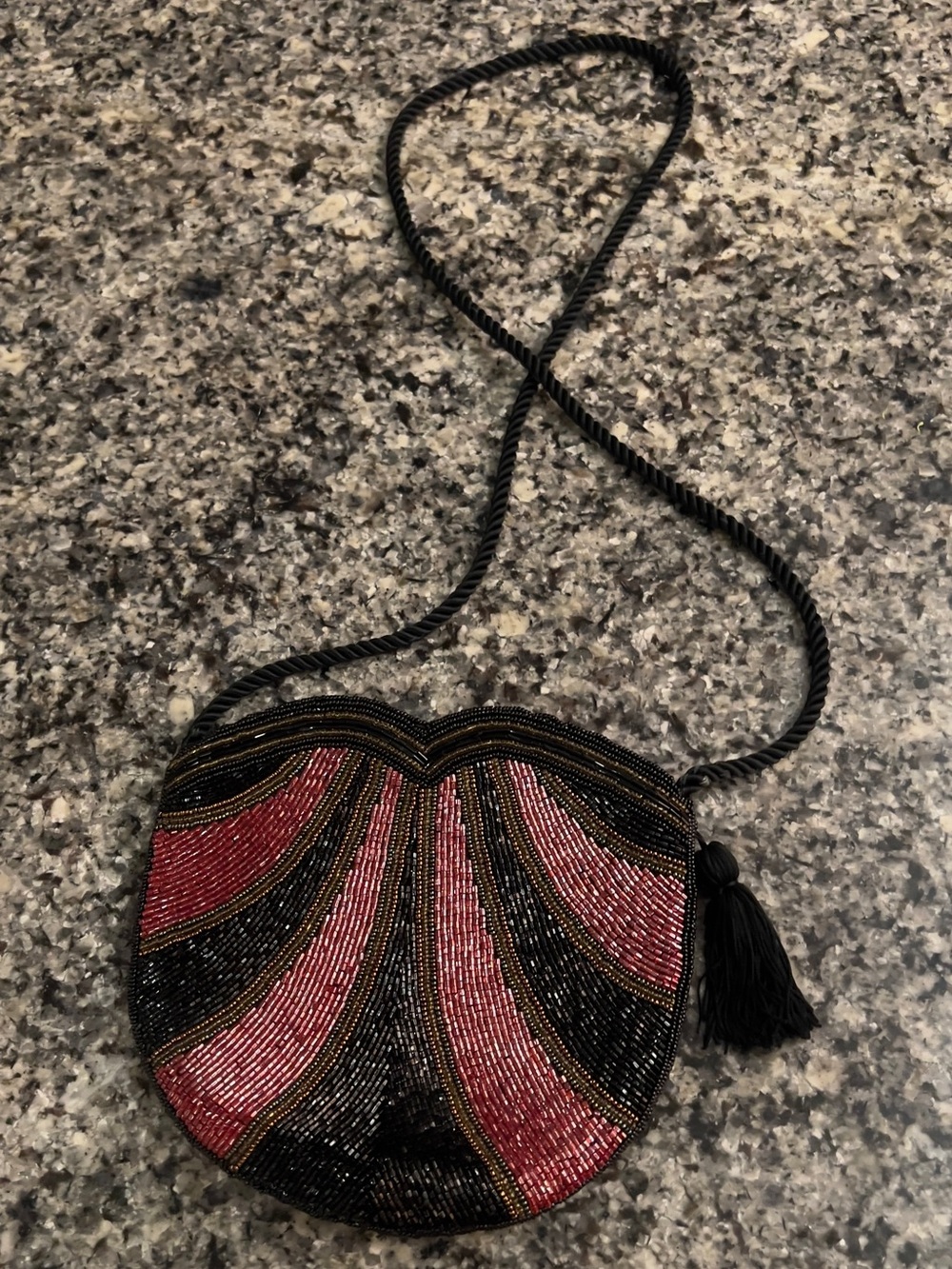 VTG- Ann Green-  Crossbody Bag in Black and Pink